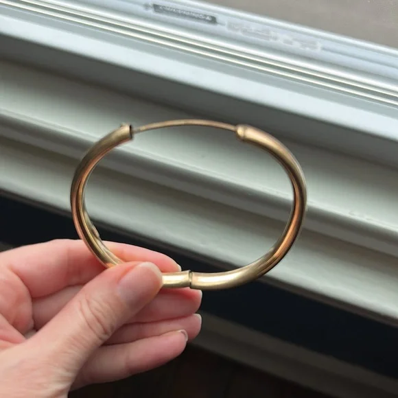Vintage Winard 12K Gold Filled Hinged Bangle Bracelet - Picture 7 of 15